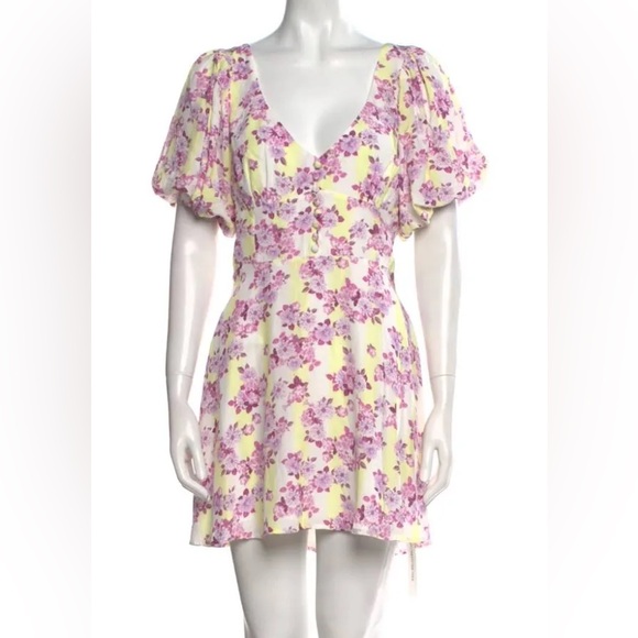 For Love And Lemons Dresses & Skirts - L For Love & Lemons Pink Floral Puff-Sleeve Mini Dress